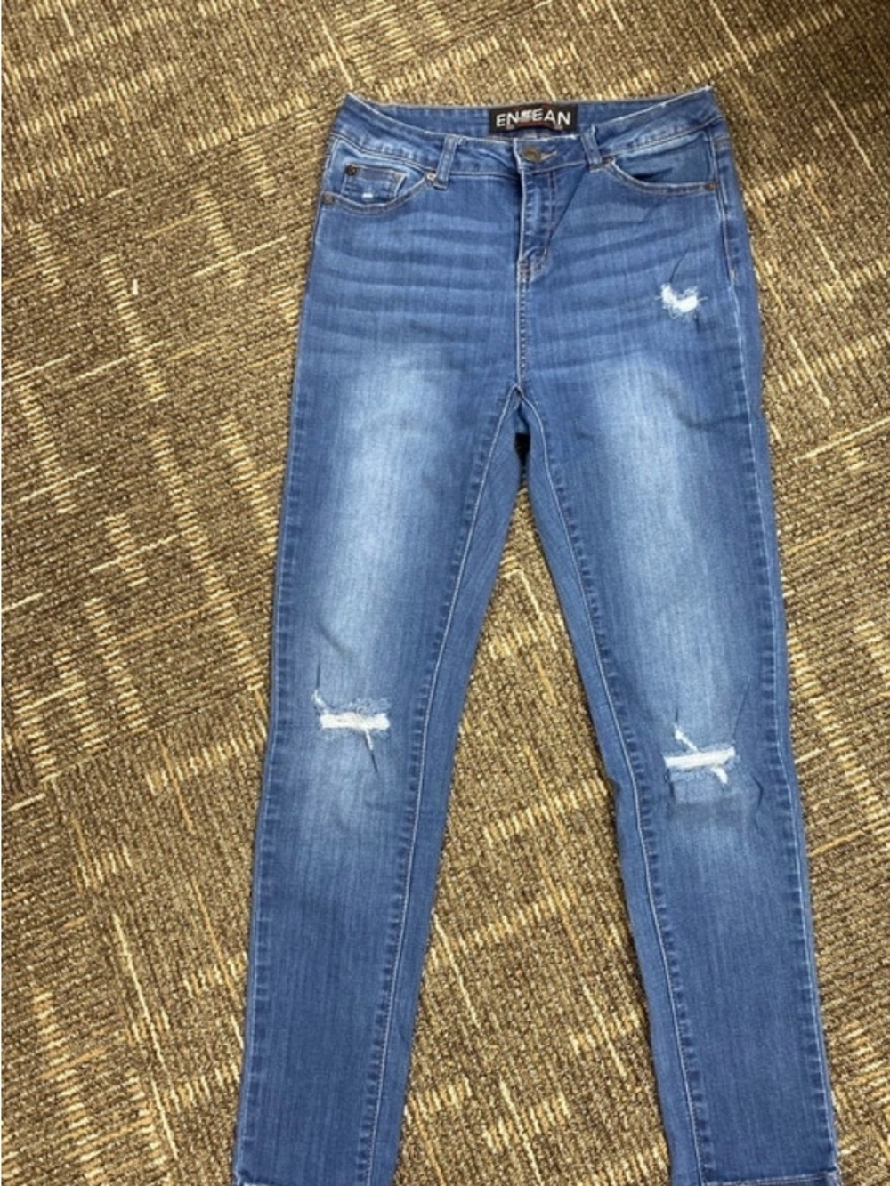 Women’s Distressed Blue Skinny Jeans